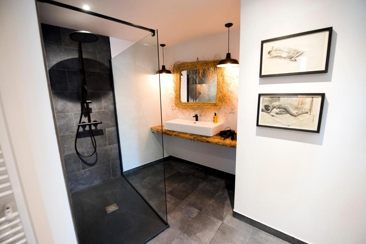 La Petite Valise Hotel Ploudalmezeau ภายนอก รูปภาพ