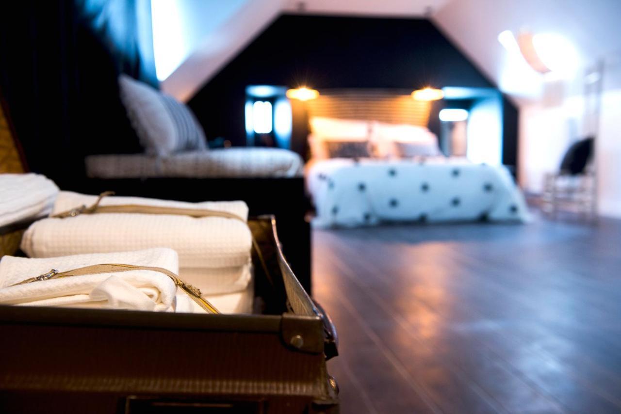 La Petite Valise Hotel Ploudalmezeau ภายนอก รูปภาพ