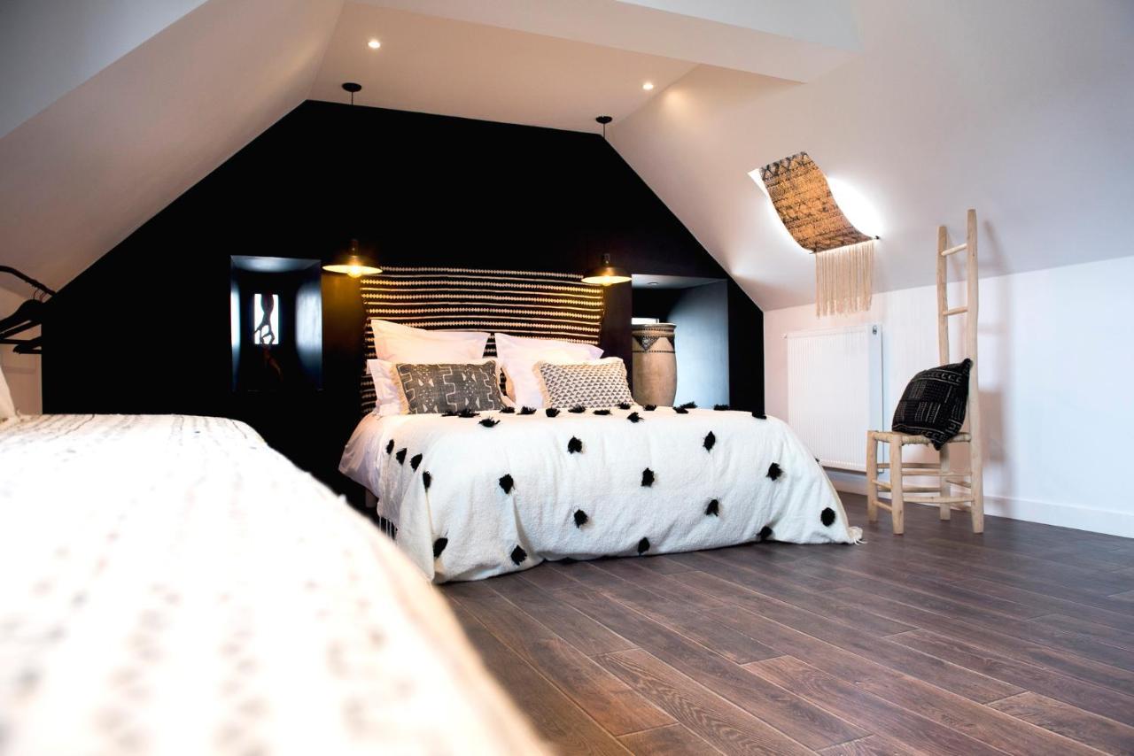 La Petite Valise Hotel Ploudalmezeau ภายนอก รูปภาพ